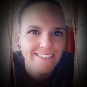 Meet your Posher, Kendra